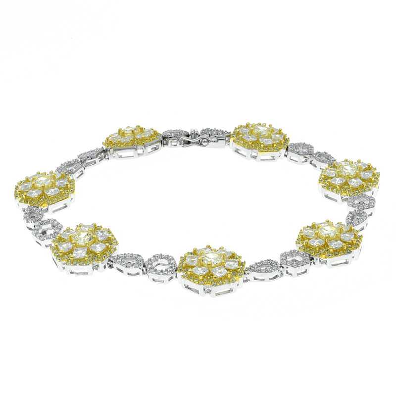 Gold Plated Floral Bracelet For Ladies