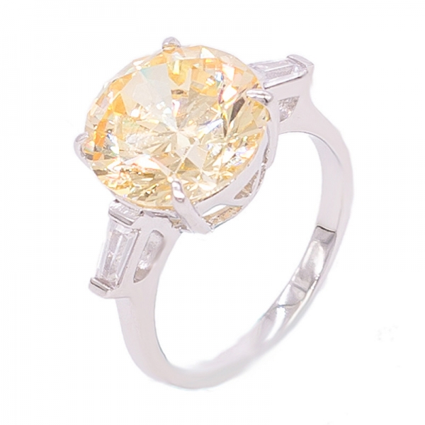 古典的なシルバーの婚約指輪、ラウンドダイヤモンドイエローカラーストーン 