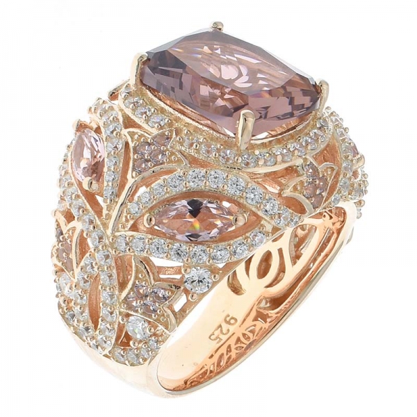 タンザナイトczが付いている925の純銀製の大きいリング宝石類 