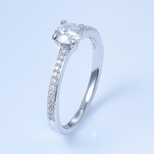 女性のための925スターリングシルバー舗装婚約指輪 