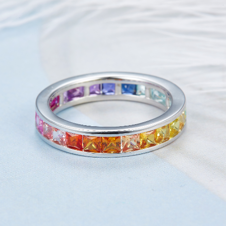 卸売925純銀製の王女は女性のための虹色のリングの設定をカット 