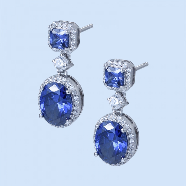 女性のための流行の銀製のイヤリング上の楕円形の青いタンザナイトロジウム 