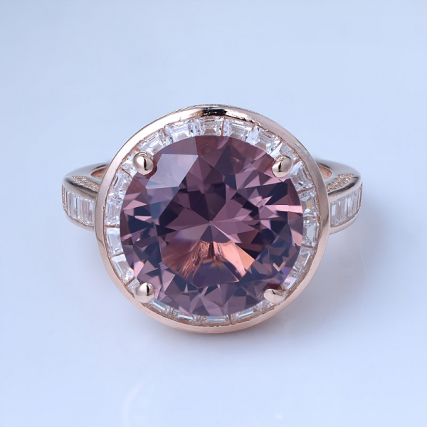 ラボは925スターリングシルバーの結婚指輪にライトダイヤモンドピンクロジウムを作成しました 