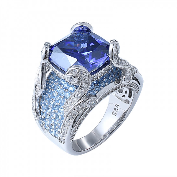 魅力的なプリティホワイトゴールドメッキシルバーフラワークッションブルータンザナイトダイヤモンド女性の結婚指輪 