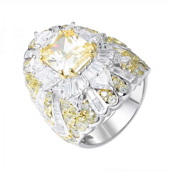実験室は婚約指輪の上に黄色のダイヤモンドと白いジルコニアロジウムを作成しました 