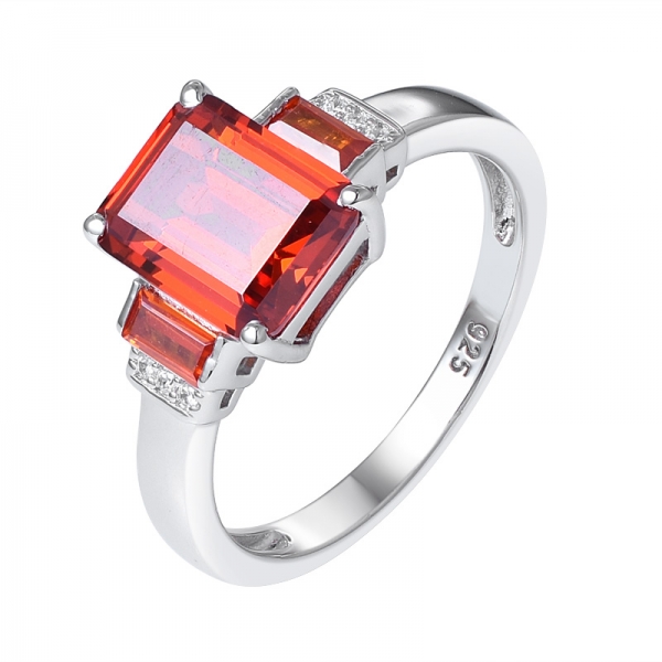 エメラルドカットオレンジ CZ スターリングシルバーのロジウム3石結婚指輪 