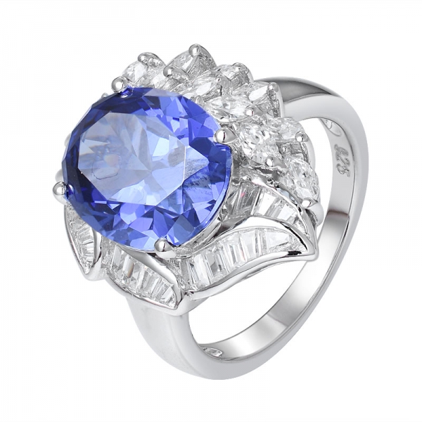 青 タンザナイト シミュレートされた CZ 女性のための婚約指輪上の楕円形のカットストーンロジウム 