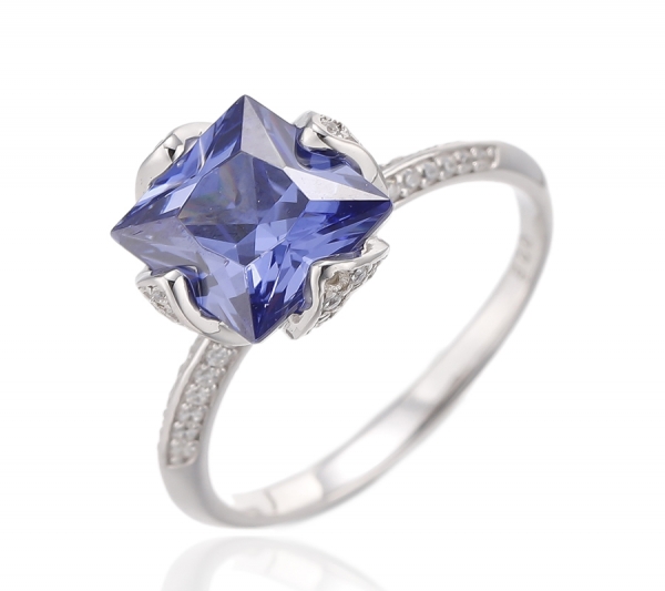 スクエアアクアマリンとラウンドホワイトキュービックジルコンのロジウムシルバーリング 